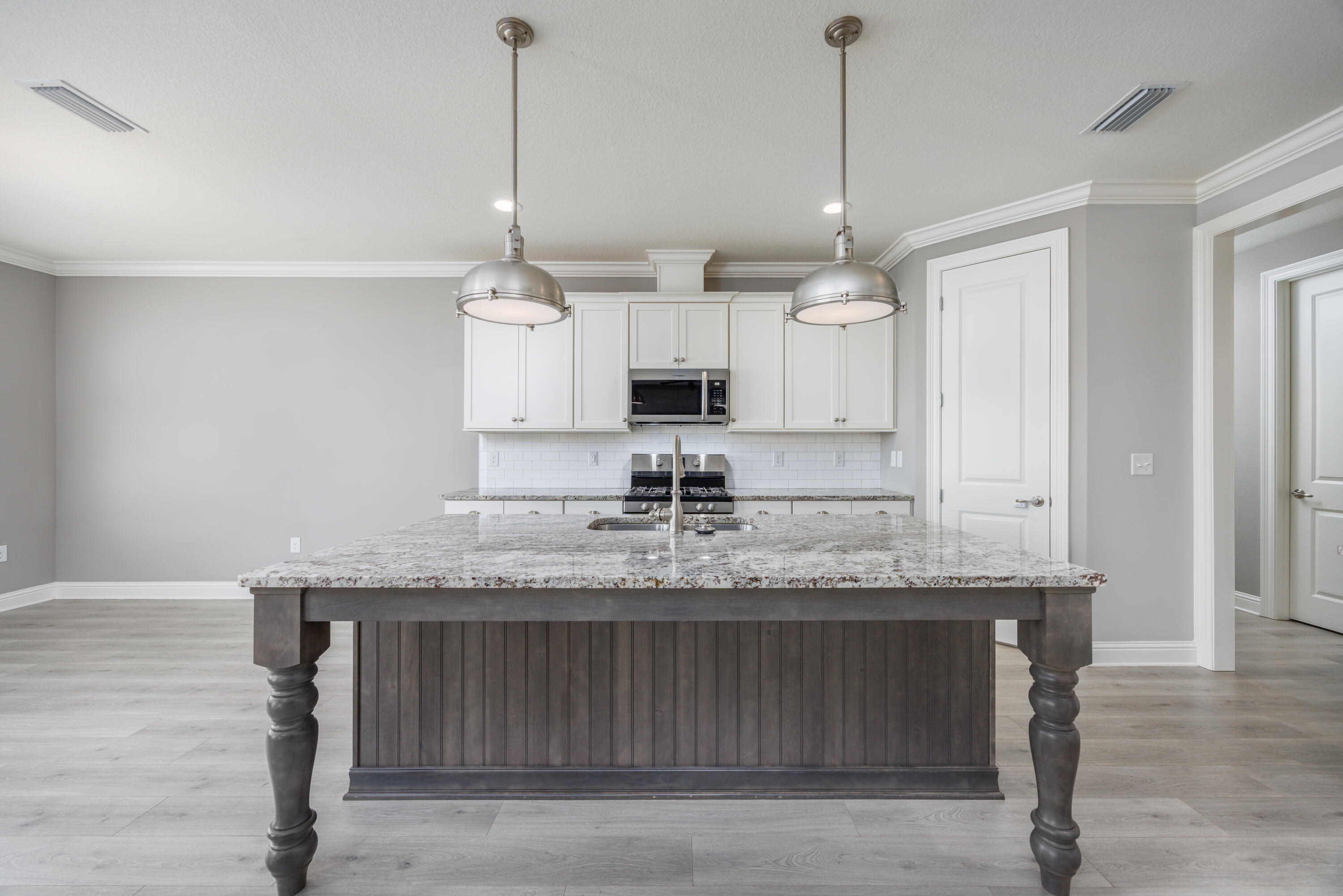 77 Perimeter Place Freeport, FL 32439 - Photo 10 of 37 77 Perimeter Place-12