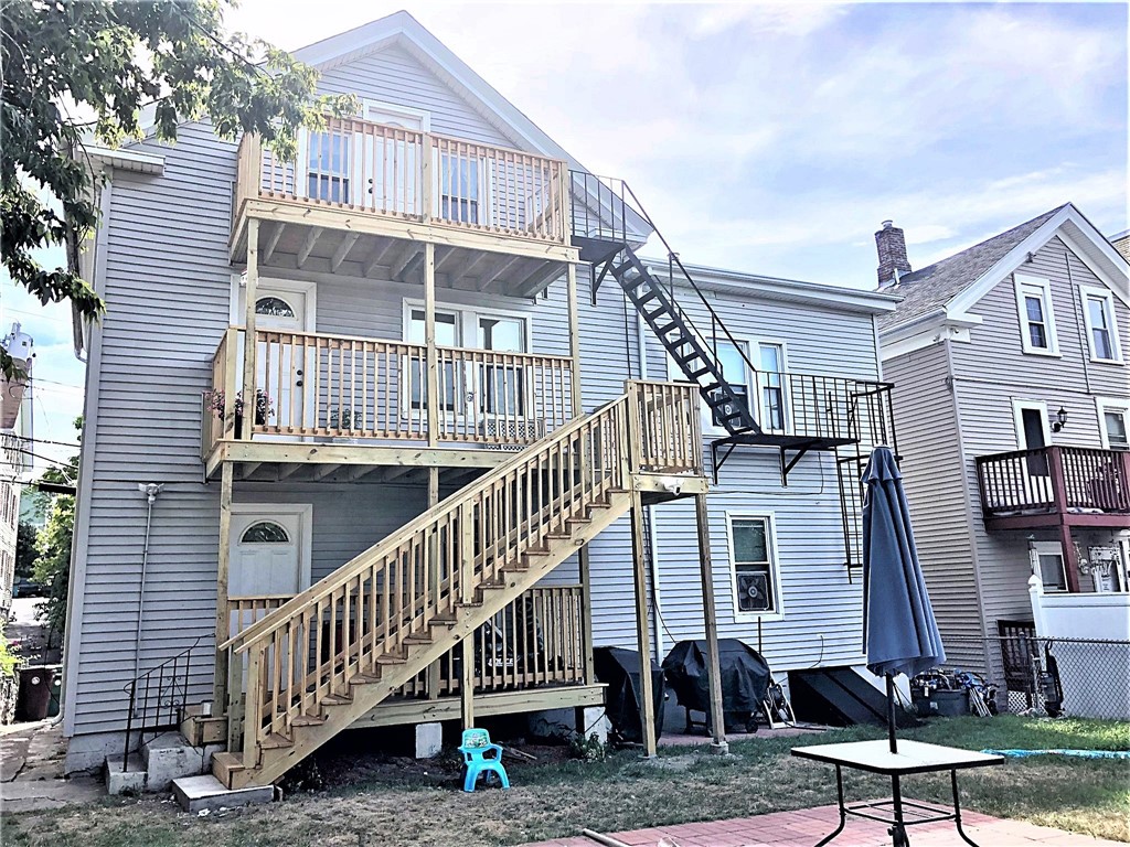 154 Rathbun Street Woonsocket, RI 02895 - Photo 4 of 18