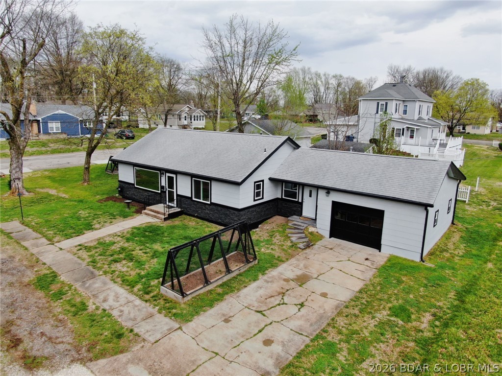 216 Olive Street Eldon, MO 65026 - Photo 2 of 51