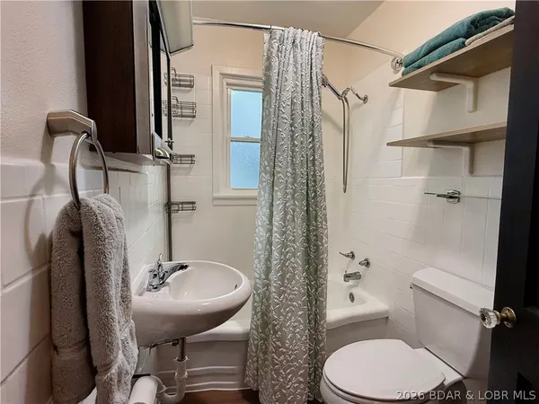 $269,900 | 216 Olive Street, Eldon, MO 65026