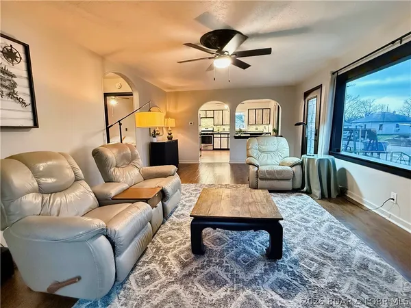 $269,900 | 216 Olive Street, Eldon, MO 65026
