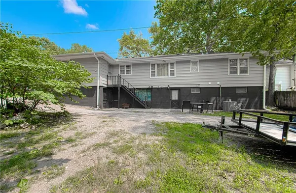 $320,000 | 8116 North Main Street, Kansas City, MO 64118