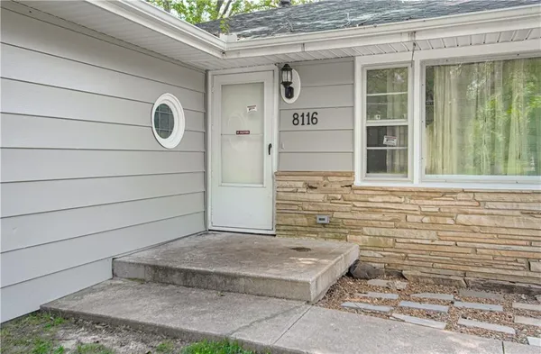 $320,000 | 8116 North Main Street, Kansas City, MO 64118