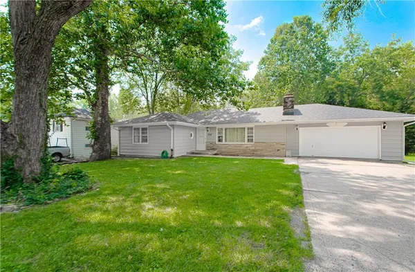 $320,000 | 8116 North Main Street, Kansas City, MO 64118