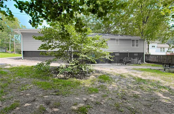 $320,000 | 8116 North Main Street, Kansas City, MO 64118