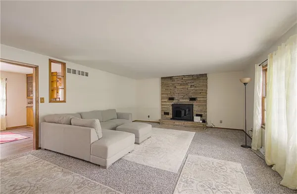 $320,000 | 8116 North Main Street, Kansas City, MO 64118