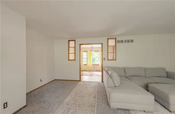 $320,000 | 8116 North Main Street, Kansas City, MO 64118