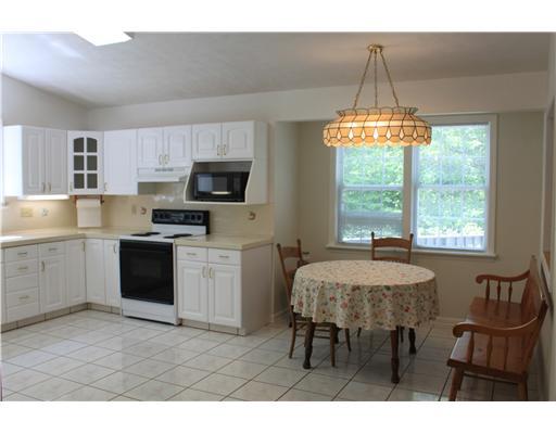 153 Stucky Road Renfrew, PA 16053 - Photo 4 of 18 Kitchen.