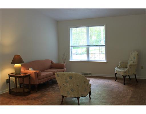 153 Stucky Road Renfrew, PA 16053 - Photo 7 of 18 Living Room.