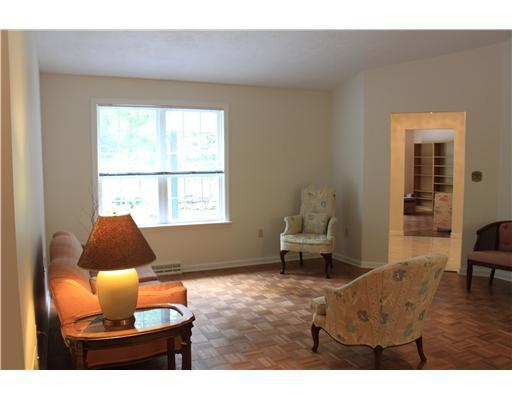 153 Stucky Road Renfrew, PA 16053 - Photo 8 of 18 Living Room.