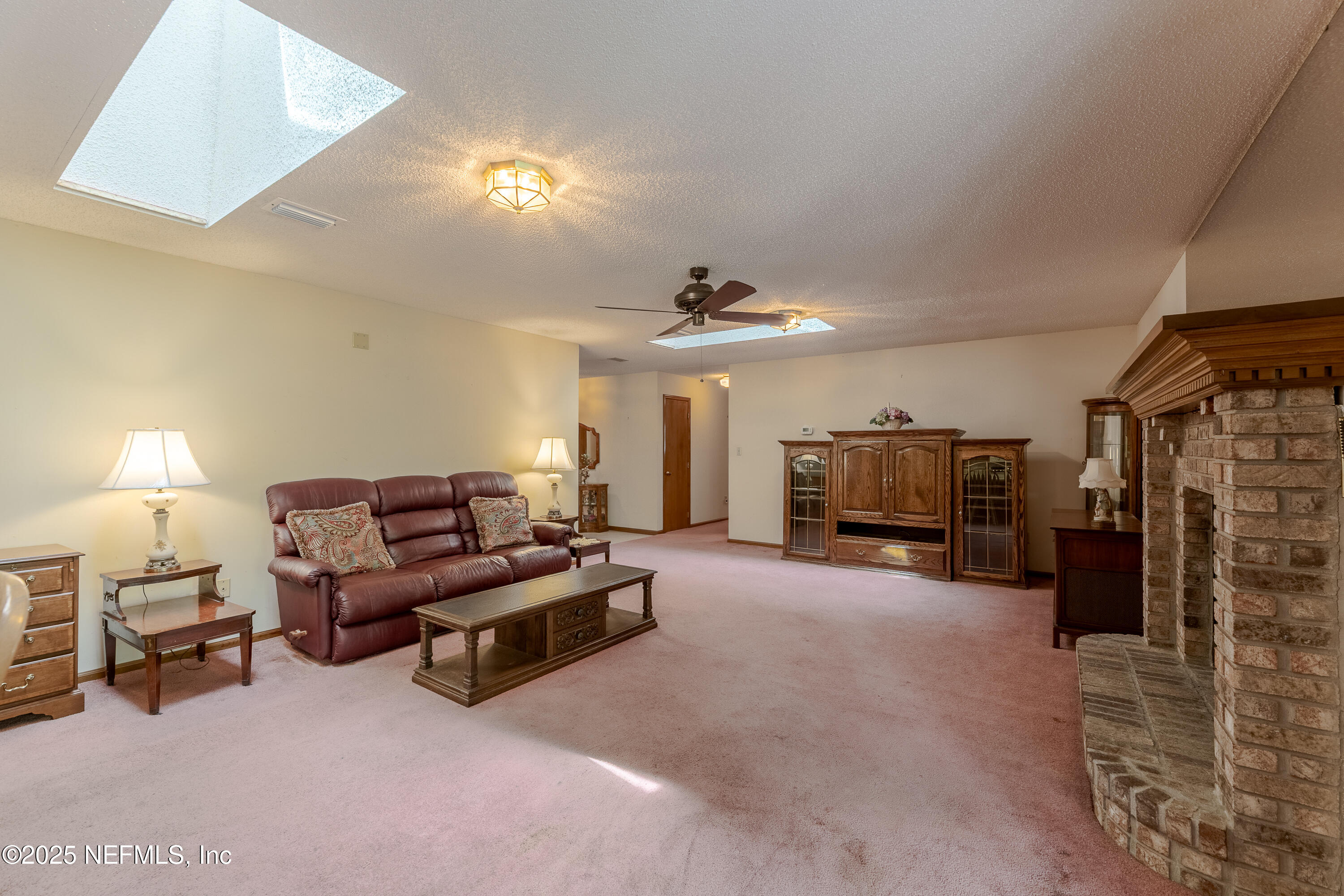 2877 Percy Road Jacksonville, FL 32218 - Photo 25 of 45 Living Room 4