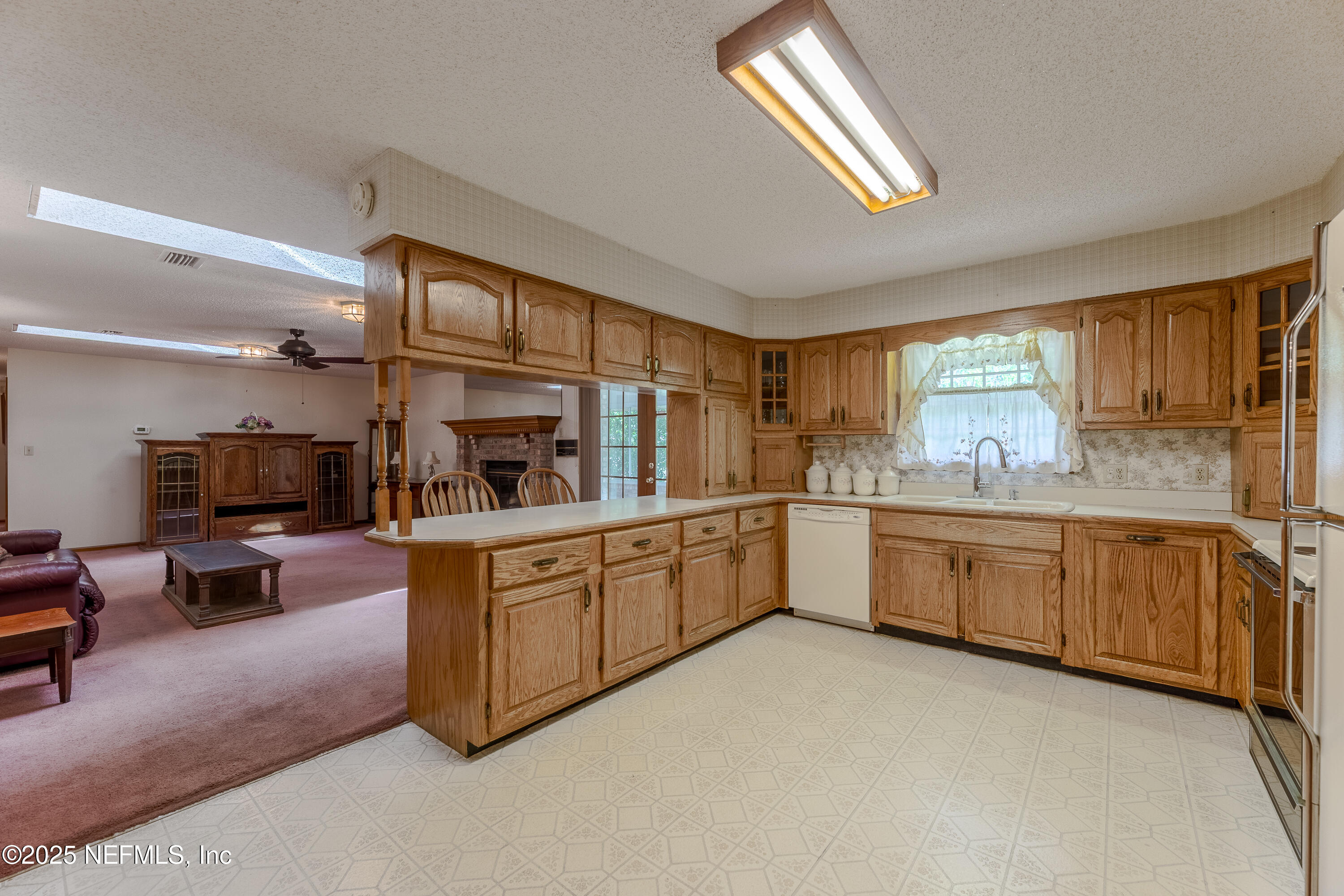 2877 Percy Road Jacksonville, FL 32218 - Photo 31 of 45 Kitchen 2