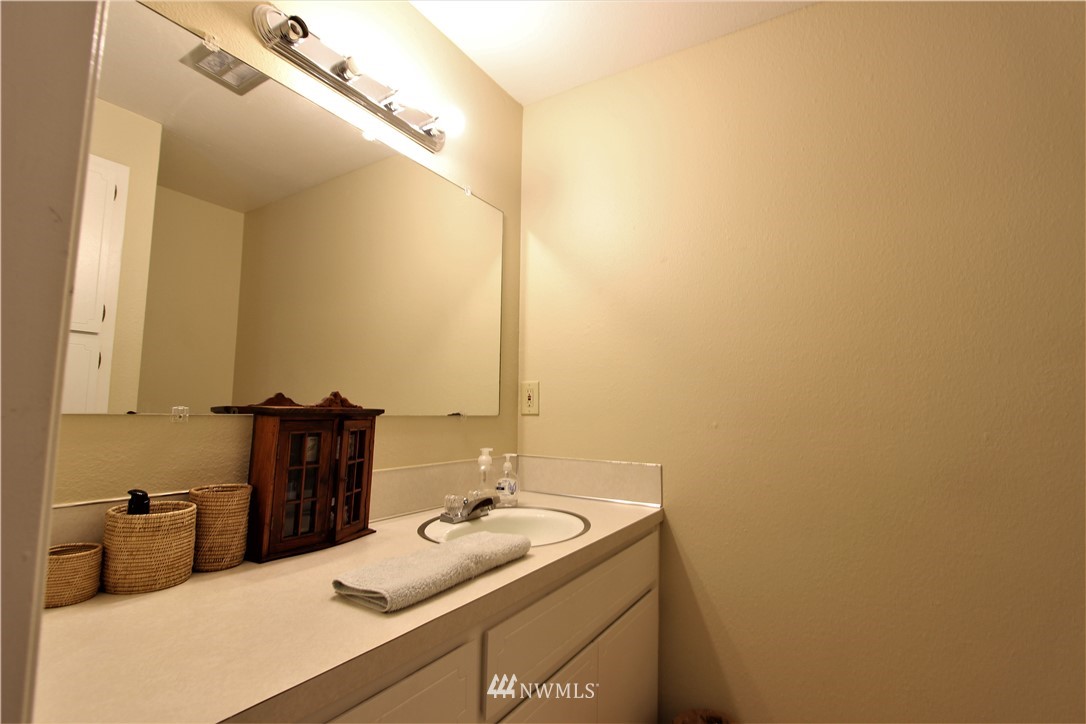 7401 Fairview Road Southwest, Unit 3 Olympia, WA 98512 - Photo 10 of 22 Gallery Image 10