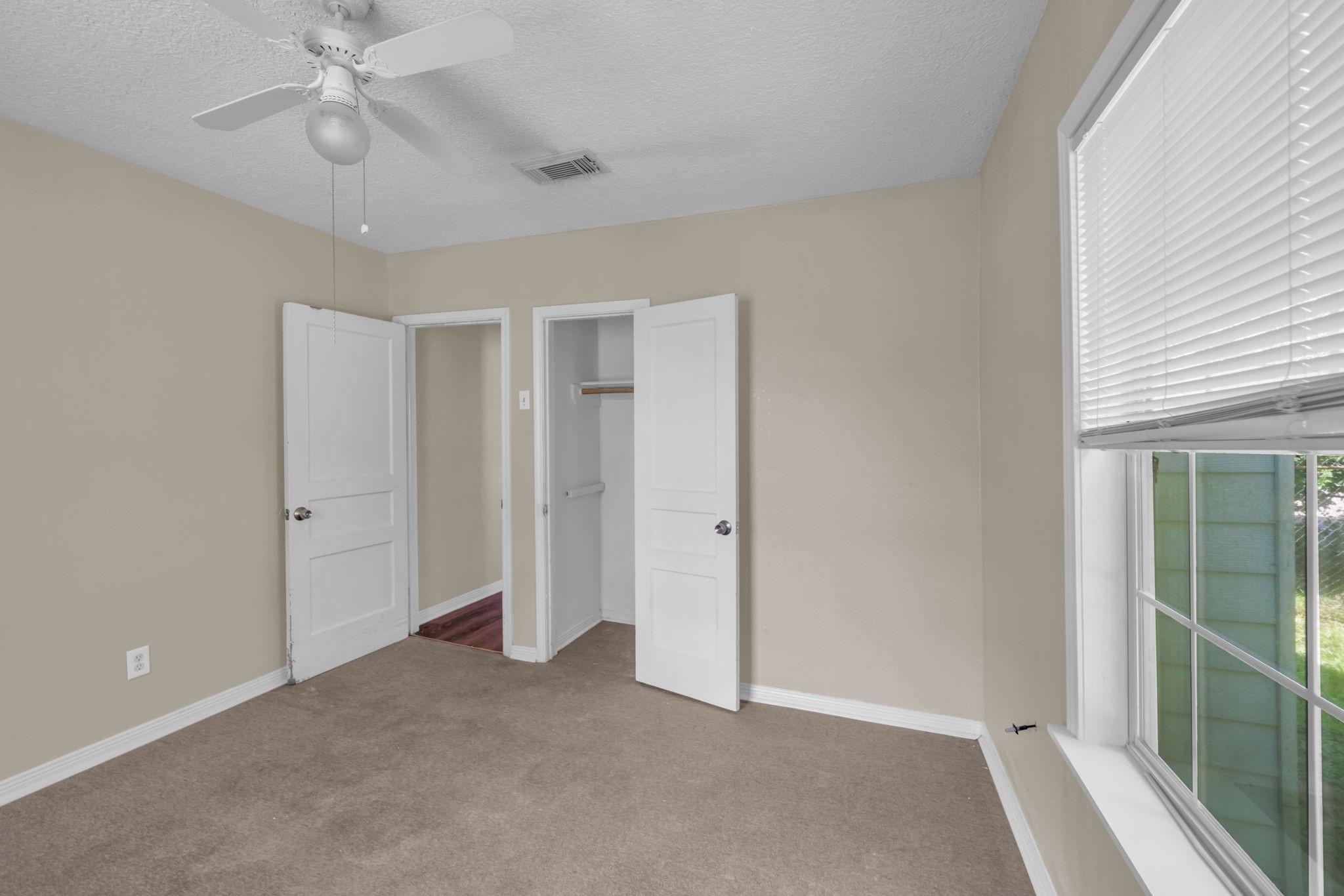 7304 Kinney Street Houston, TX 77087 - Photo 19 of 33