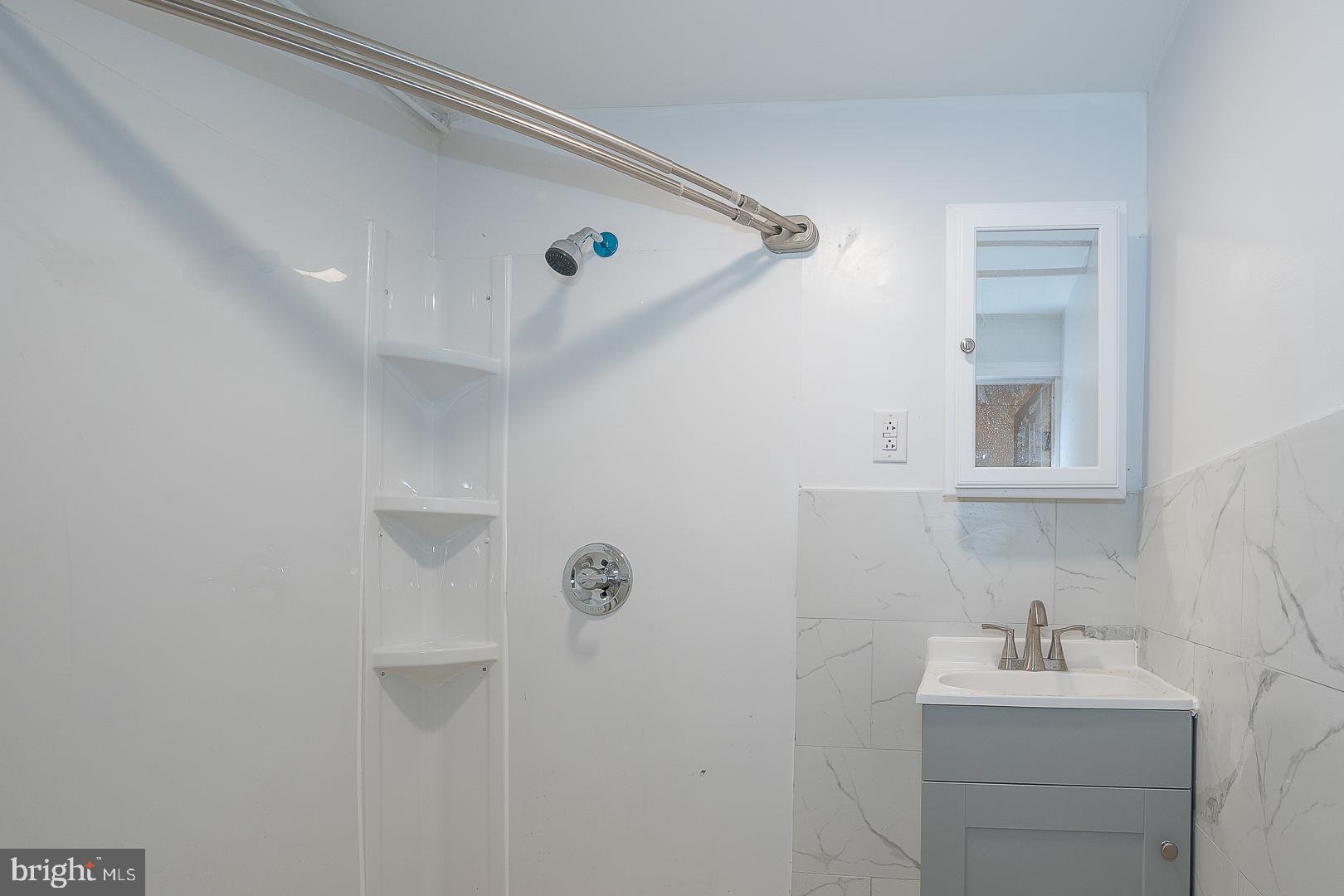 246 Wiltshire Road Upper Darby, PA 19082 - Photo 26 of 33
