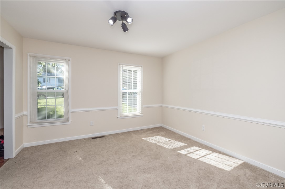 7436 Drexelbrook Road Chesterfield, VA 23832 - Photo 14 of 31 an empty room with a window