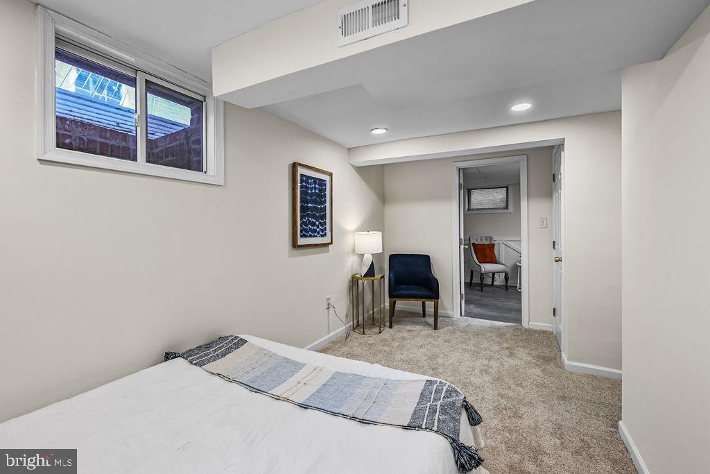 812 Forest Glen Road Silver Spring, MD 20901 - Photo 41 of 55