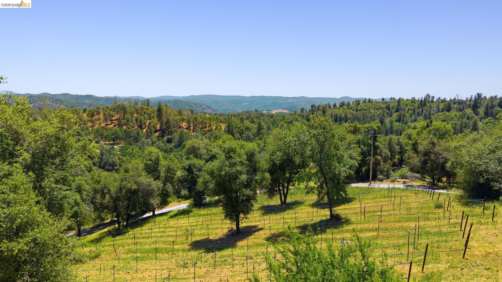 18850 Cherokee Road Tuolumne, CA 95379 - Photo 33 of 40