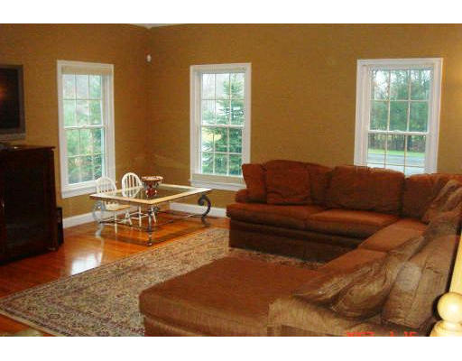 5 Stratford Road Canton, MA 02021 - Photo 10 of 12 Gallery Image 10