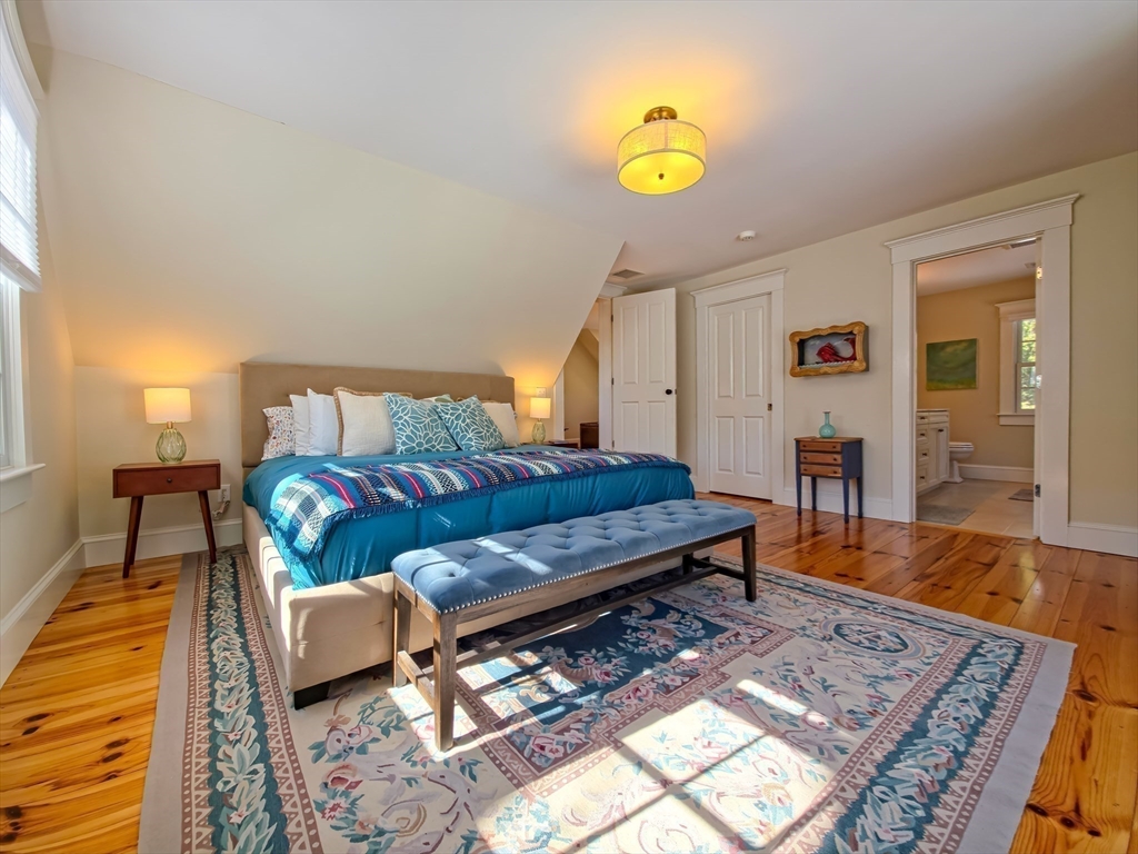 552 Main Street Barnstable, MA 02635 - Photo 3 of 42