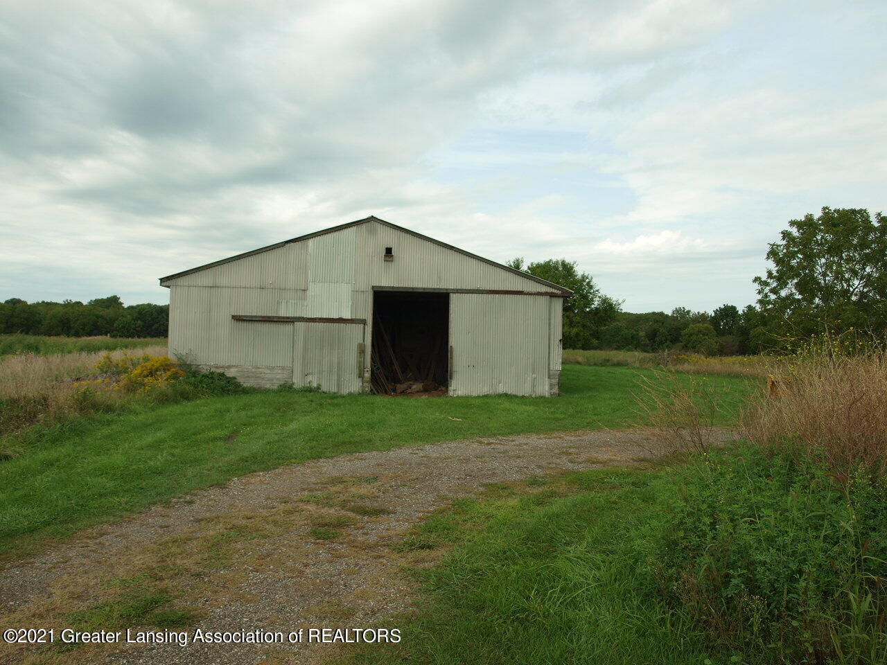 9581 East Prior Road Durand, MI 48429 - Photo 14 of 42 P9046533