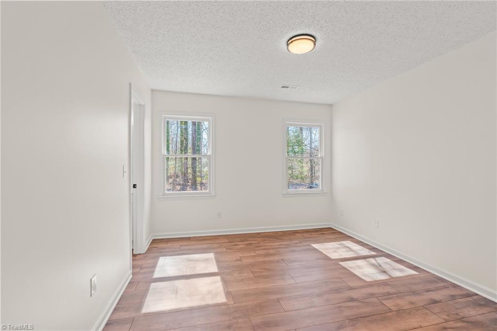 527 Apple Ridge Road Greensboro, NC 27406 - Photo 17 of 32 Gallery Image 17