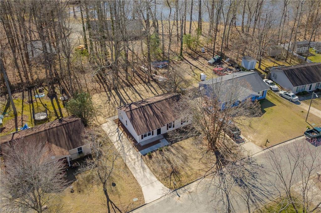 527 Apple Ridge Road Greensboro, NC 27406 - Photo 29 of 32 Gallery Image 29