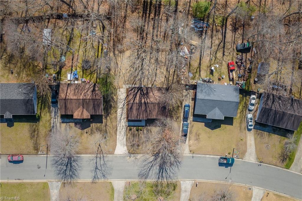 527 Apple Ridge Road Greensboro, NC 27406 - Photo 30 of 32 Gallery Image 30