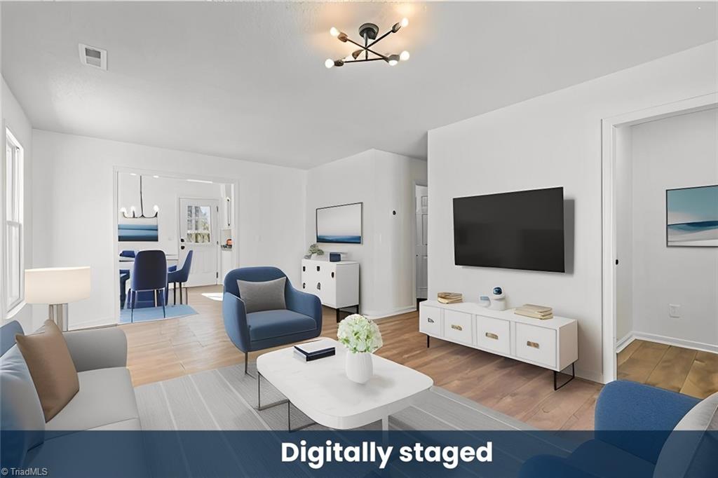 527 Apple Ridge Road Greensboro, NC 27406 - Photo 7 of 32 Virtual staging