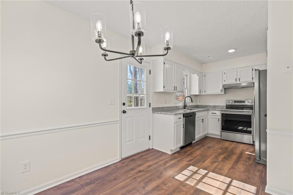 527 Apple Ridge Road Greensboro, NC 27406 - Photo 9 of 32 Gallery Image 9