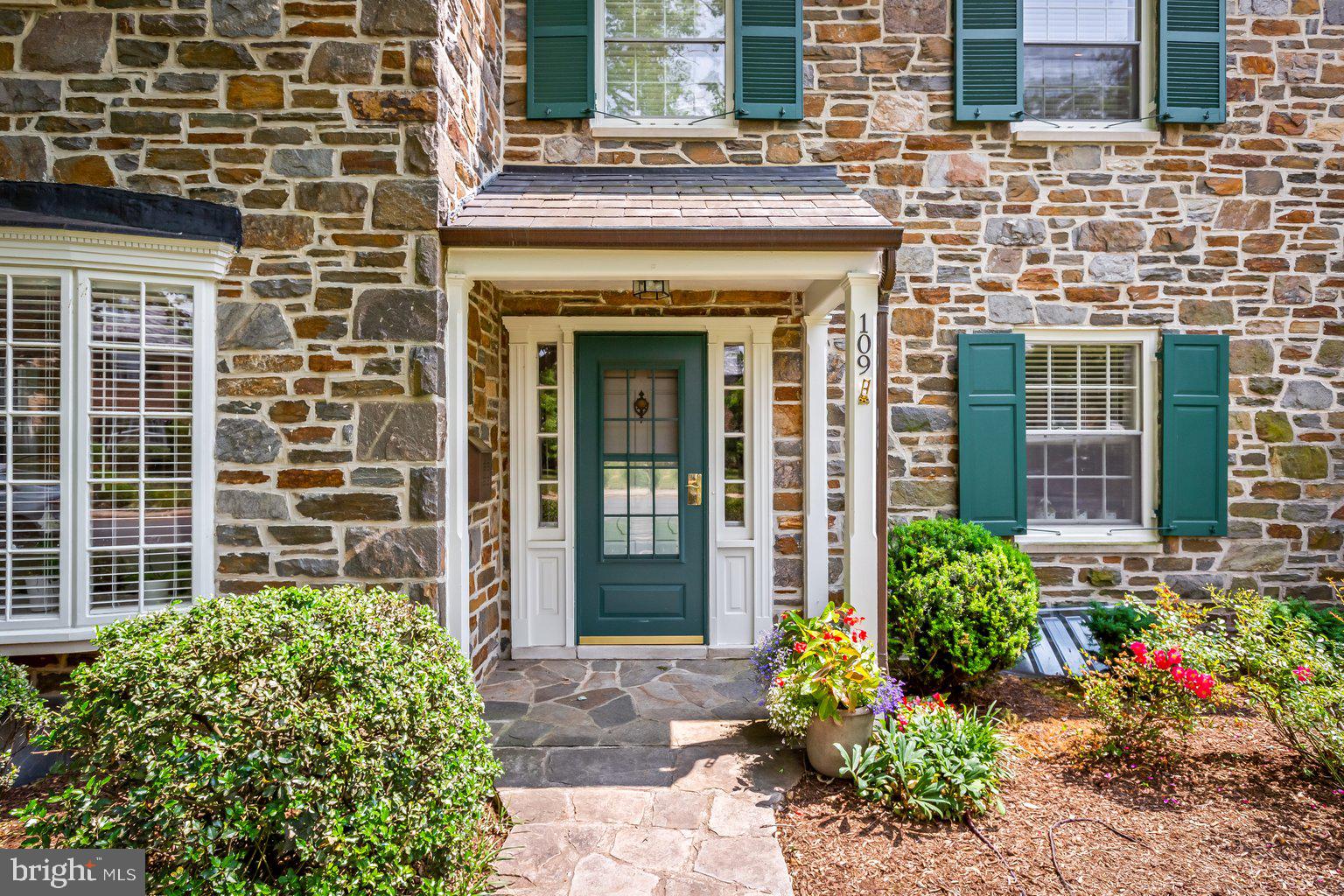 109 Croydon Road Baltimore, MD 21212 - Photo 3 of 50