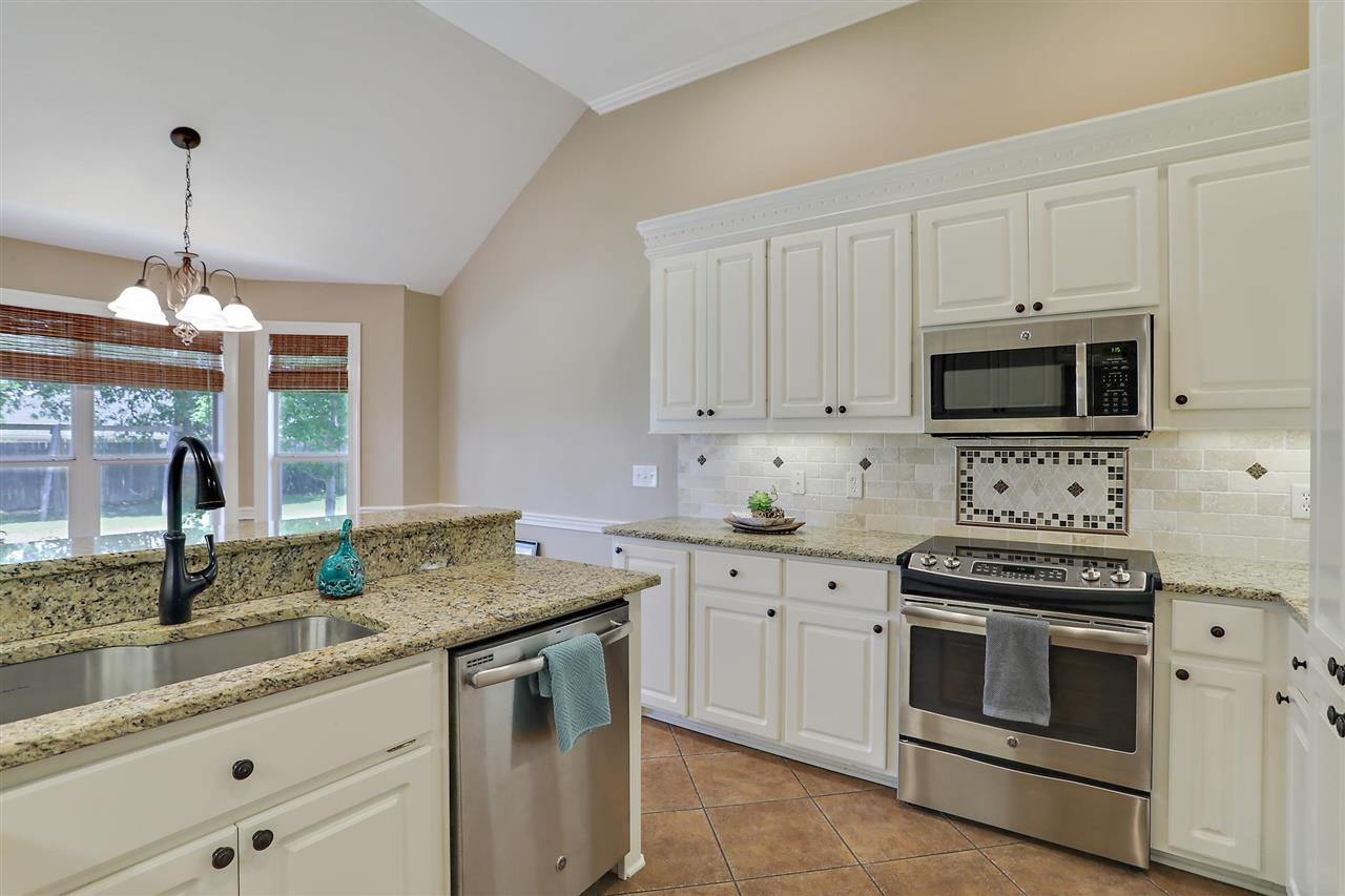 319 Kings Ridge Circle Brandon, MS 39047 - Photo 12 of 41 Photo 12