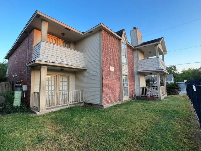 $1,000 | 11514 Nobility Drive, Unit D, Houston, TX 77477