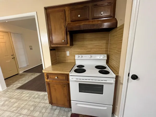 $1,000 | 11514 Nobility Drive, Unit D, Houston, TX 77477