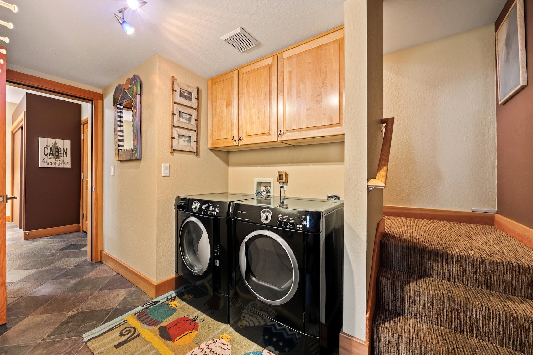 6104 Serene Road Soda Springs, CA 95728 - Photo 5 of 28