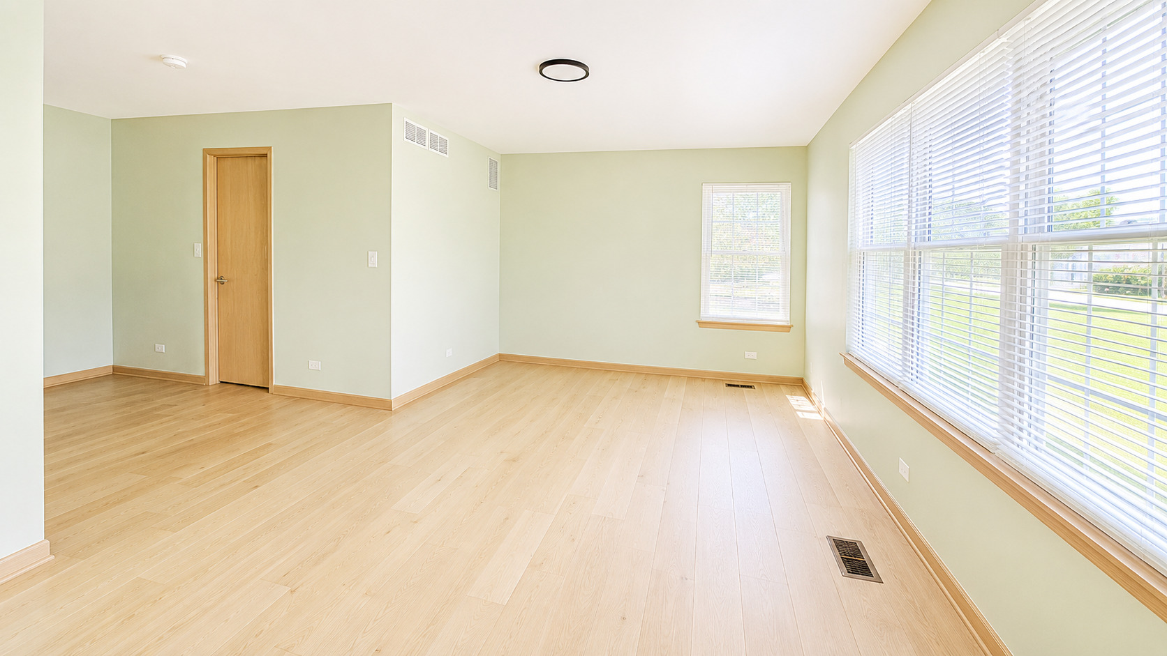 5445 Ridge Crossing Hanover Park, IL 60133 - Photo 6 of 22