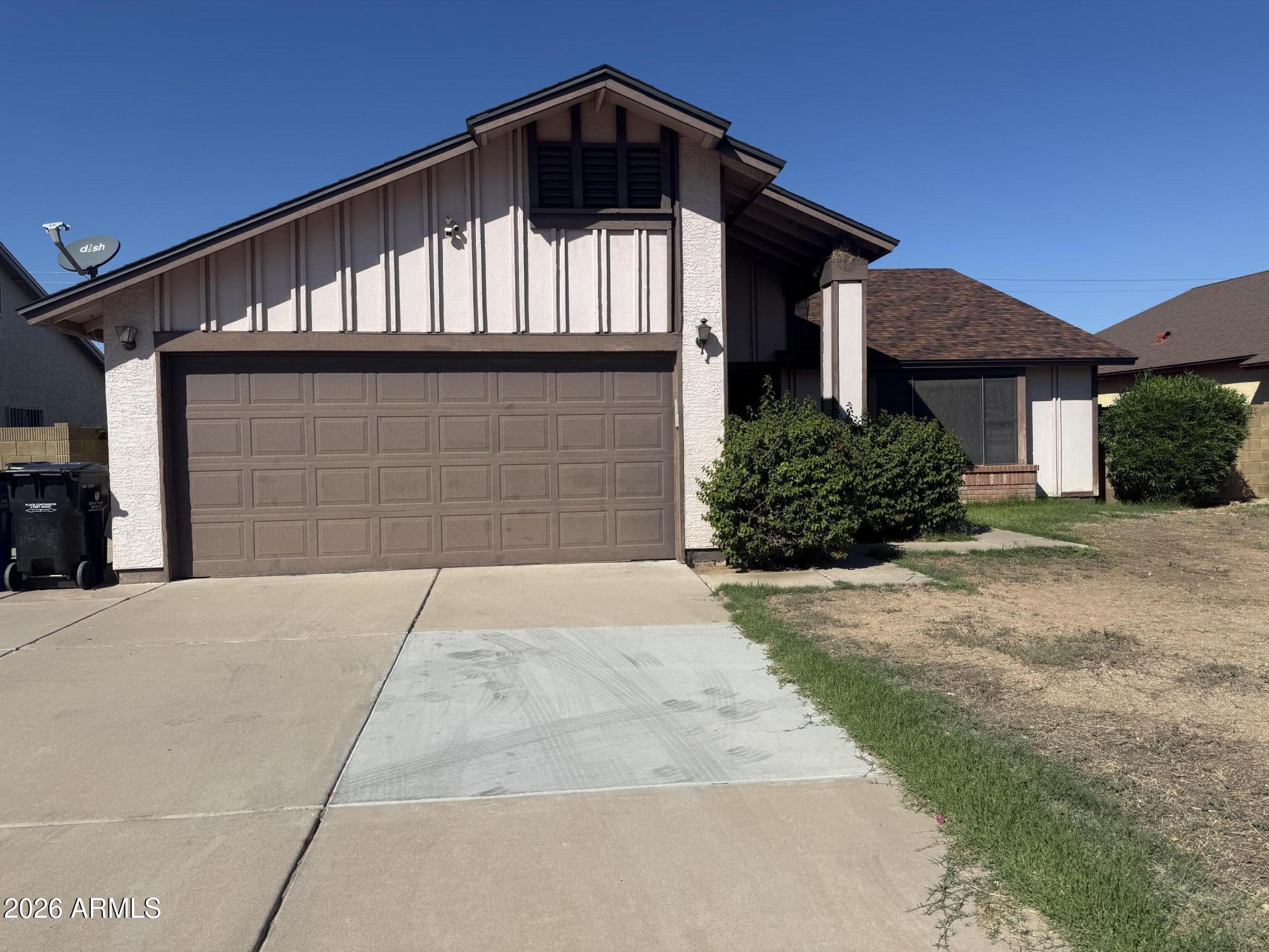 1844 East Alta Vista Road Phoenix, AZ 85042 - Photo 2 of 2 IMG_1362