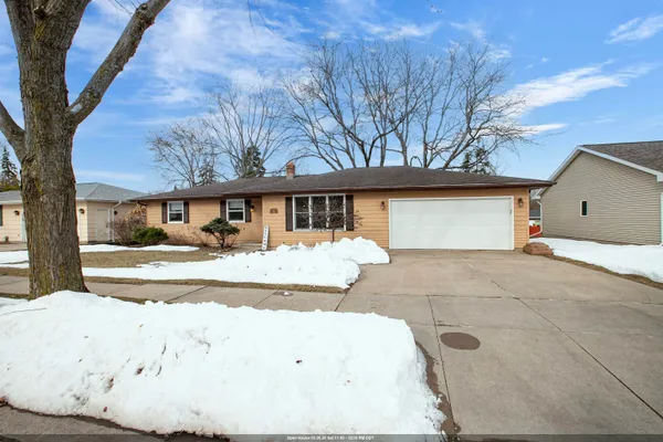 $319,900 | 715 Sheridan Street, Kaukauna, WI 54130