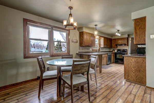 $319,900 | 715 Sheridan Street, Kaukauna, WI 54130