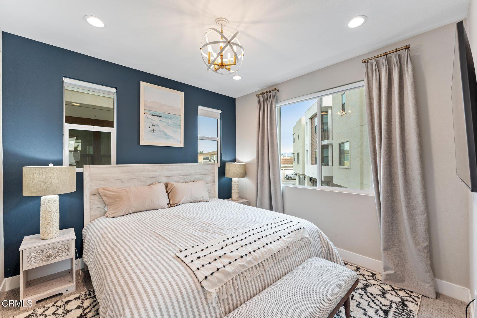 1028 Harbor Boulevard Oxnard, CA 93035 - Photo 14 of 48 large (13)