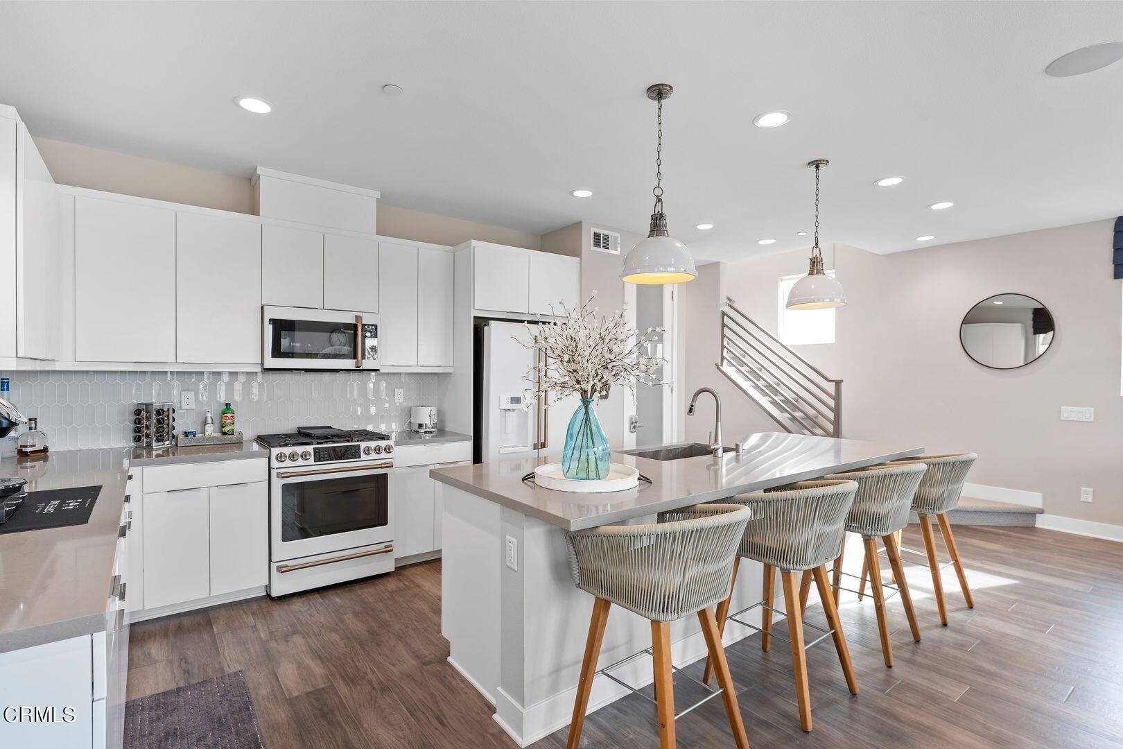 1028 Harbor Boulevard Oxnard, CA 93035 - Photo 24 of 48 large (23)