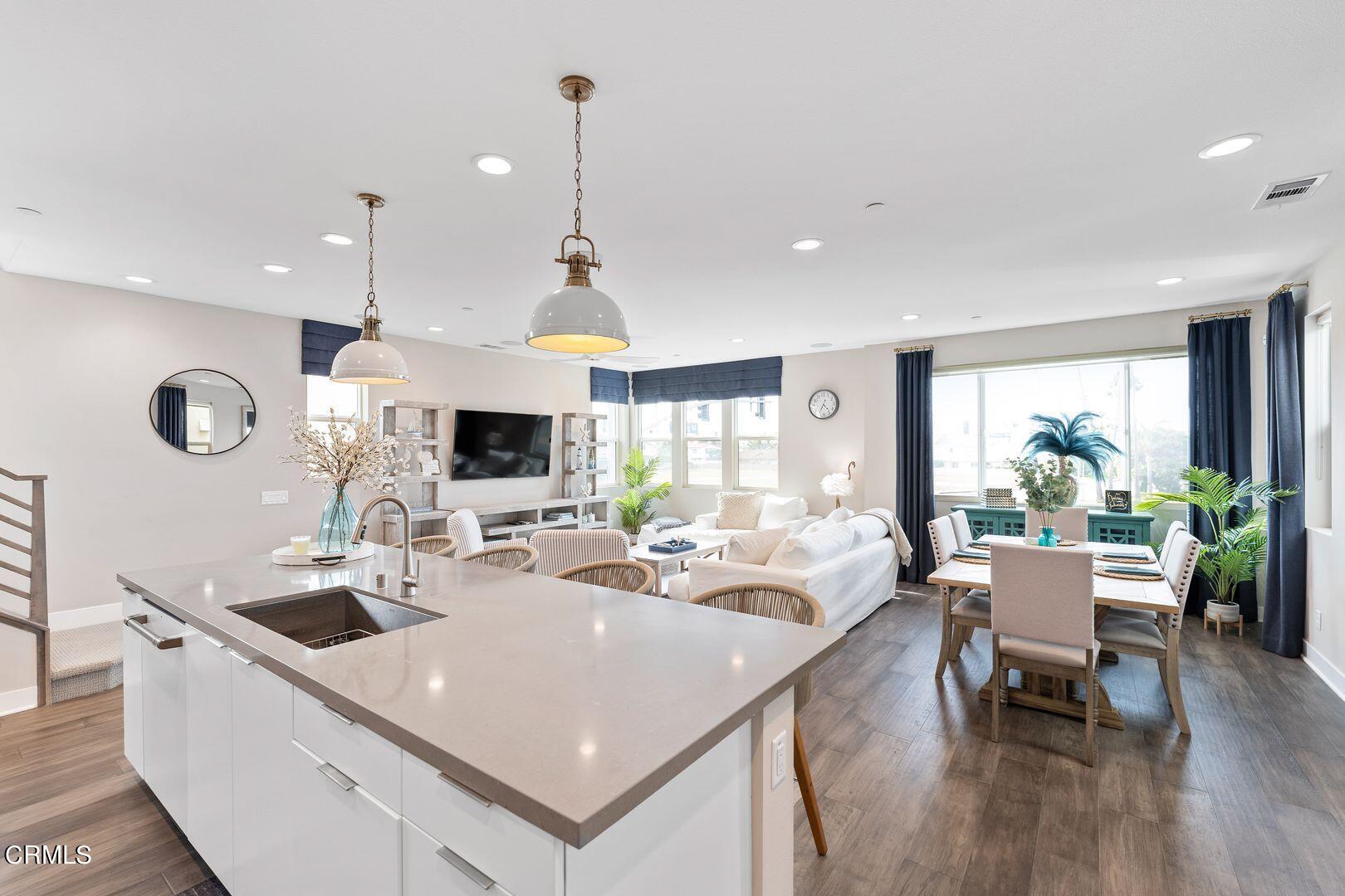 1028 Harbor Boulevard Oxnard, CA 93035 - Photo 27 of 48 large (26)