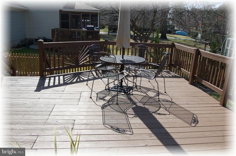 7714 Pecan Leaf Road Severn, MD 21144 - Photo 22 of 26 Deck