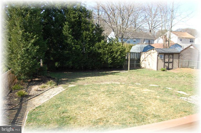 7714 Pecan Leaf Road Severn, MD 21144 - Photo 7 of 26 Fenced Back yard