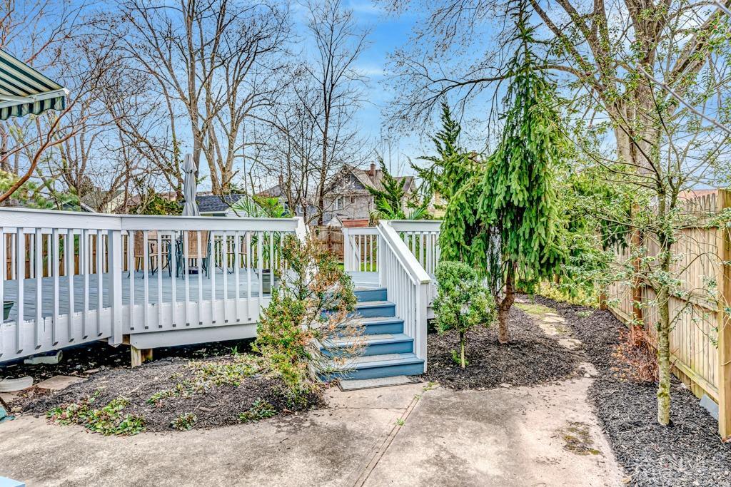 20 Codington Place Somerville, NJ 08876 - Photo 34 of 36 a view of a yard with a trees