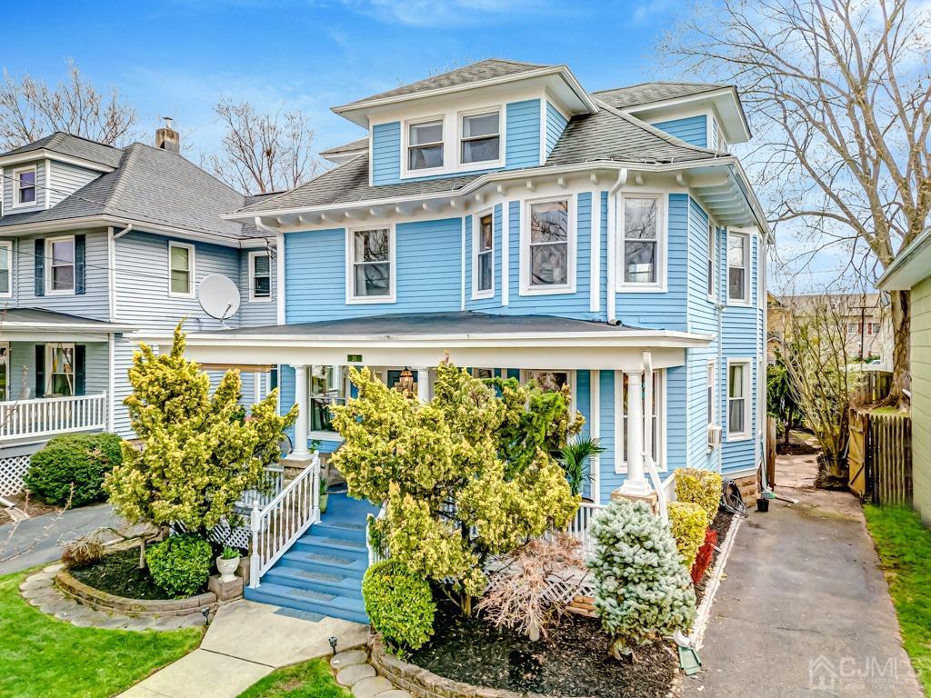 20 Codington Place Somerville, NJ 08876 - Photo 36 of 36 a front view of a multi story residential apartment building