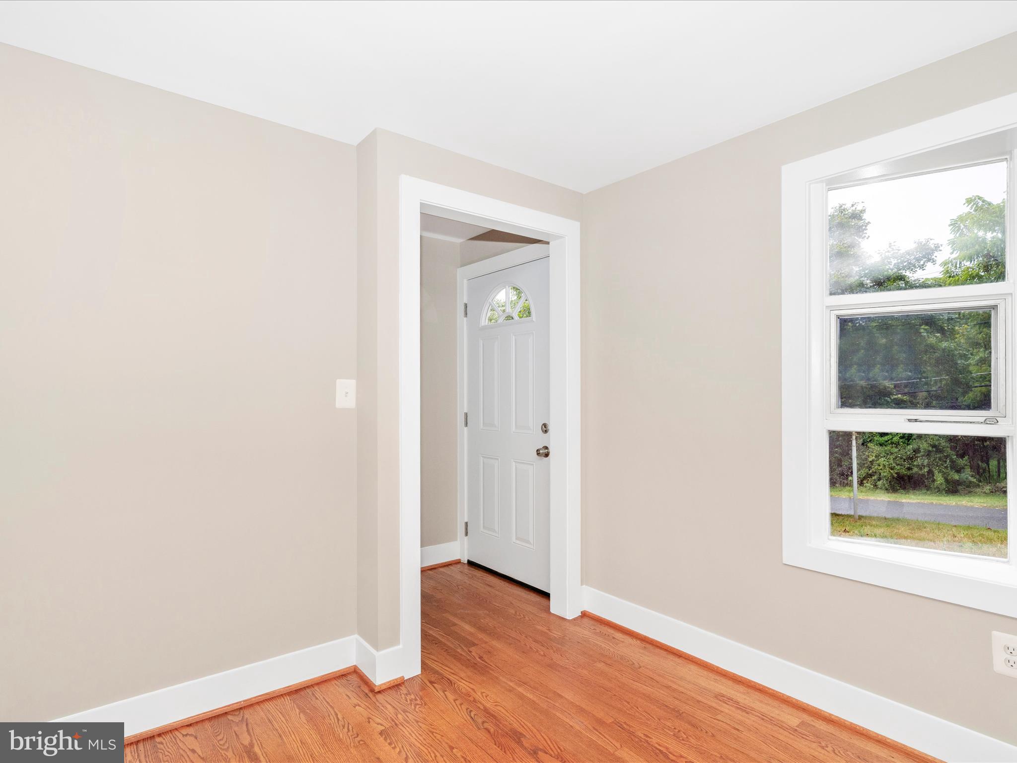 4407 Chapeldale Road Randallstown, MD 21133 - Photo 3 of 57 Foyer
