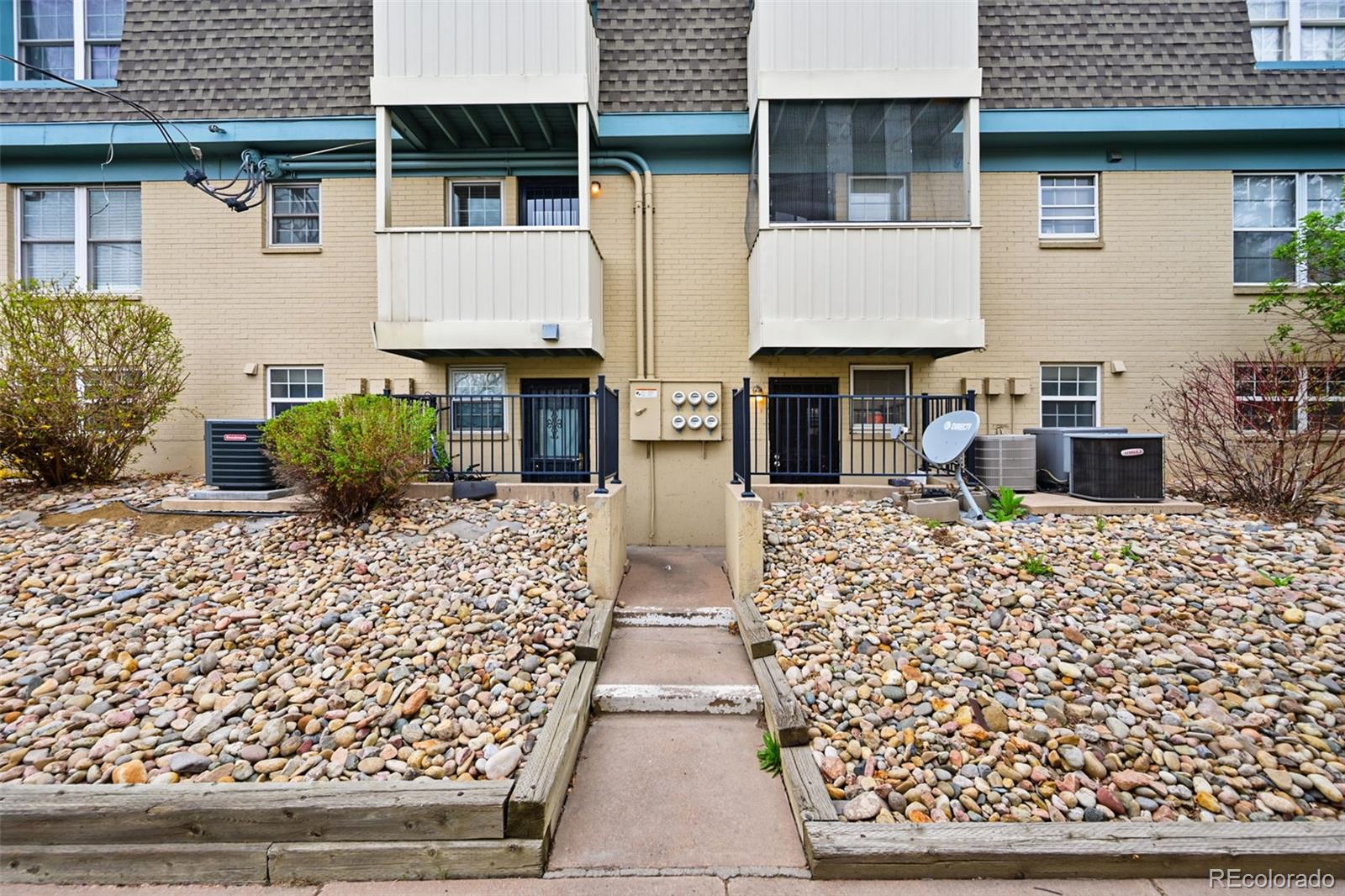 3480 South Akron Street, Unit 8 Denver, CO 80231 - Photo 18 of 20
