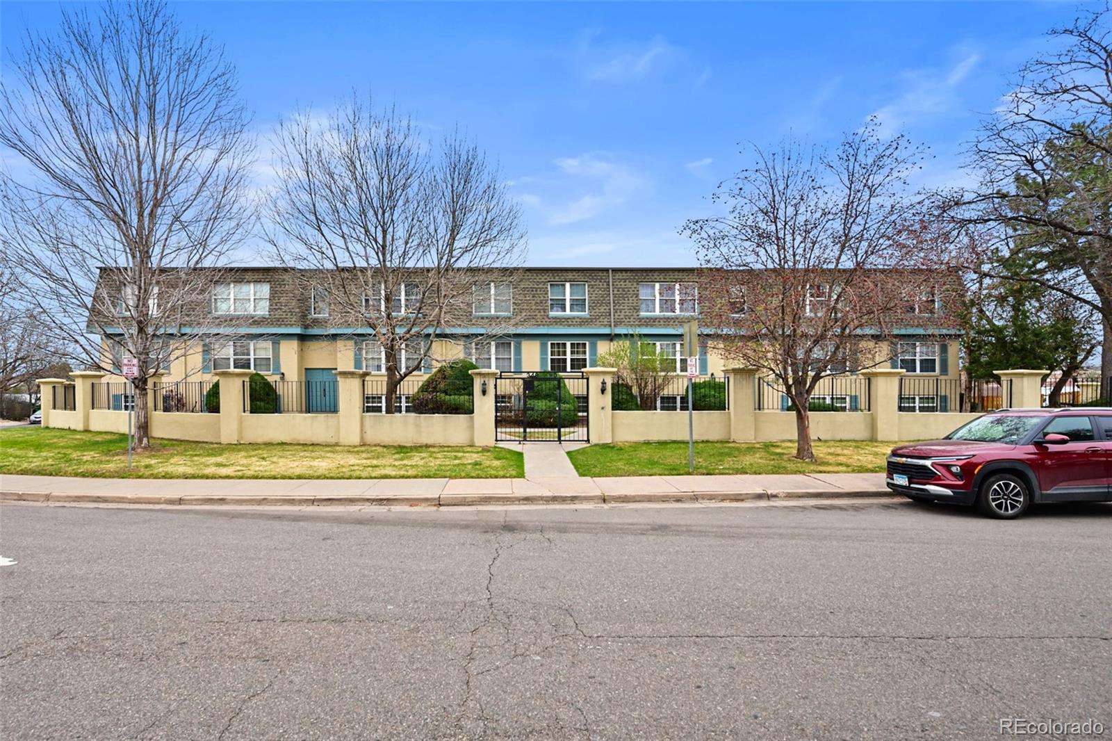 3480 South Akron Street, Unit 8 Denver, CO 80231 - Photo 2 of 20