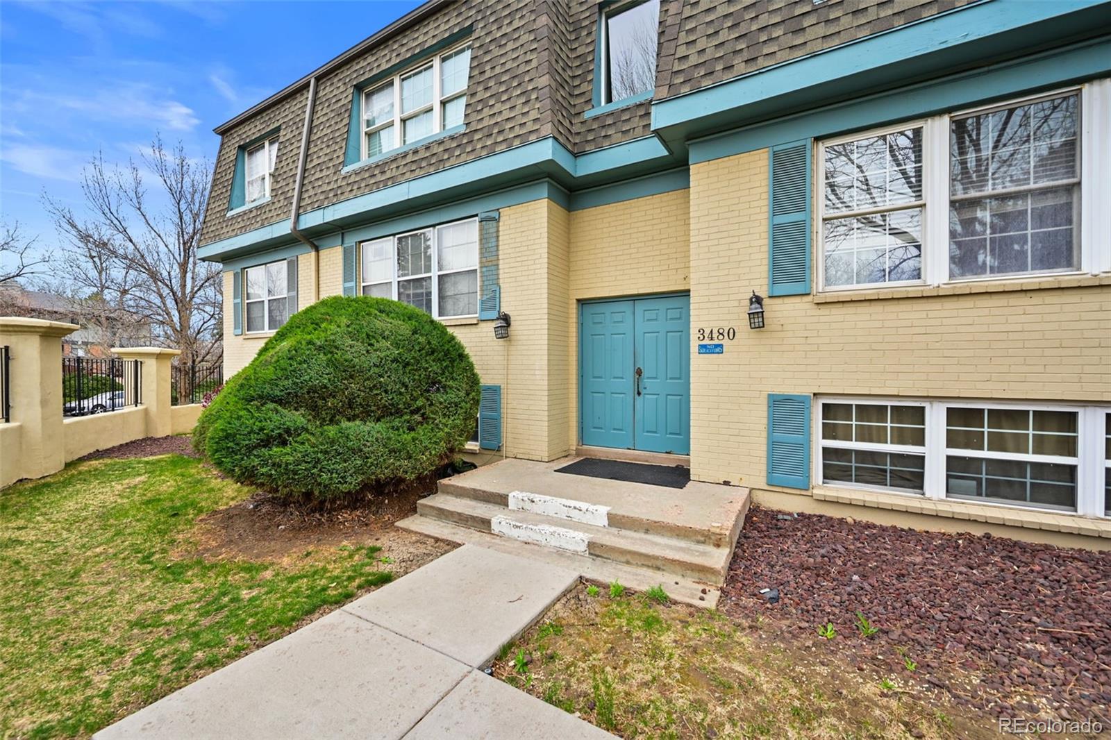 3480 South Akron Street, Unit 8 Denver, CO 80231 - Photo 4 of 20